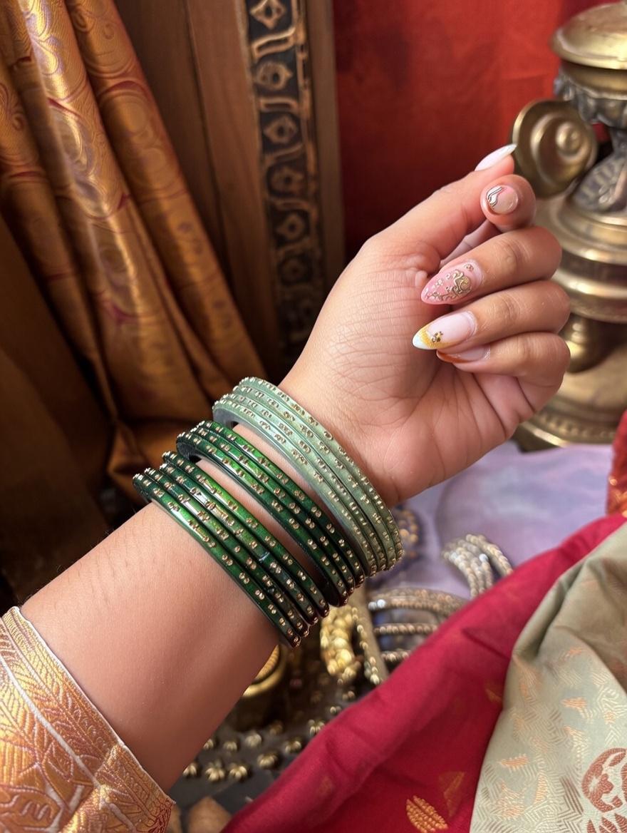 "Delicate handcrafted thin lac bangles for daily Indian jewelry"